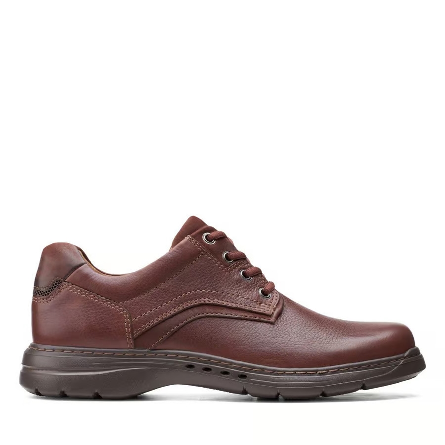 Mens Clarks Brawleypace Oxfords in Mahogany Leather. 261 51782 Clarks Men main image 3